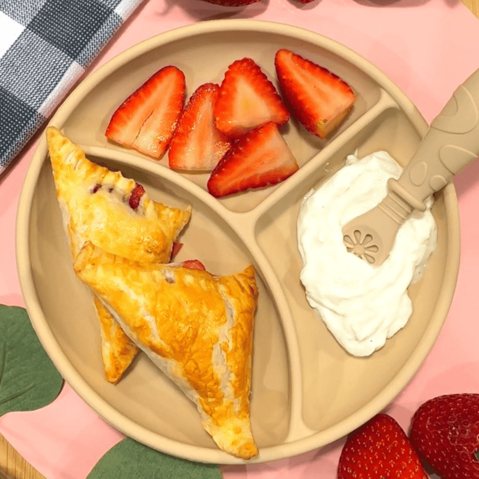 Strawberry Almond Mini Puffs