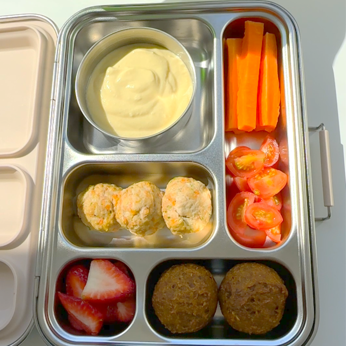 A lunchbox that meets bub's protein and zinc needs
